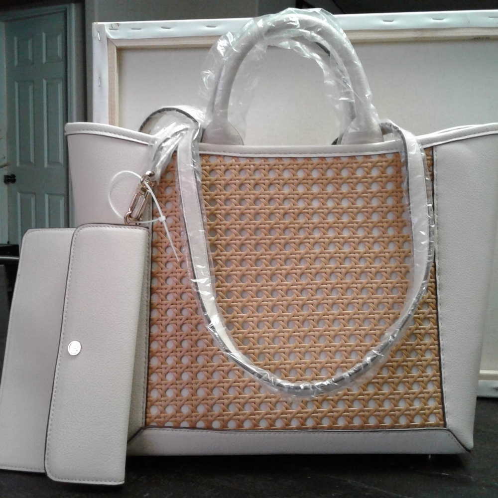 Anne Klein Elegant Tan and Cream Tote Set